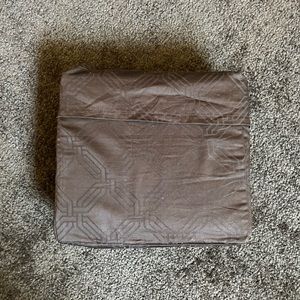 Queen sized bed sheets